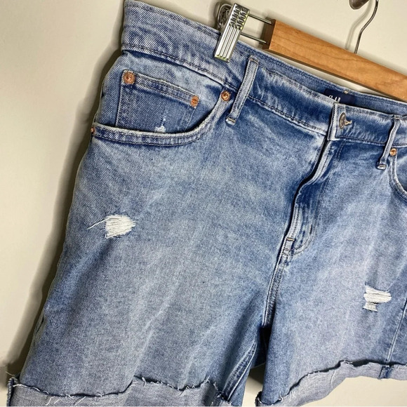 GAP Light Wash Blue High Rise Distressed 5" Denim Jean Short Plus Size 16/33 - Picture 3 of 10
